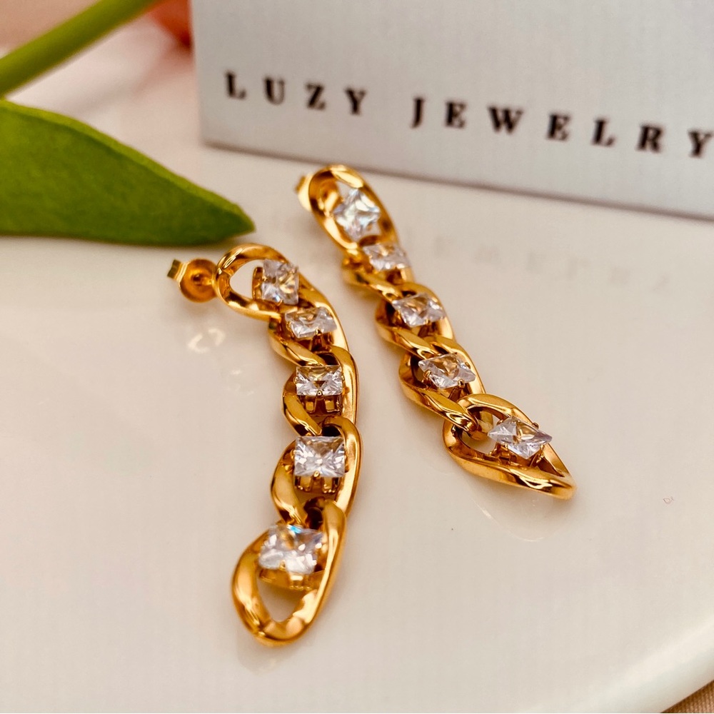 Gorgeous Titanium Diamond CZ Cuban Curb Link Chain Earrings in Gold - Picture 5 of 7